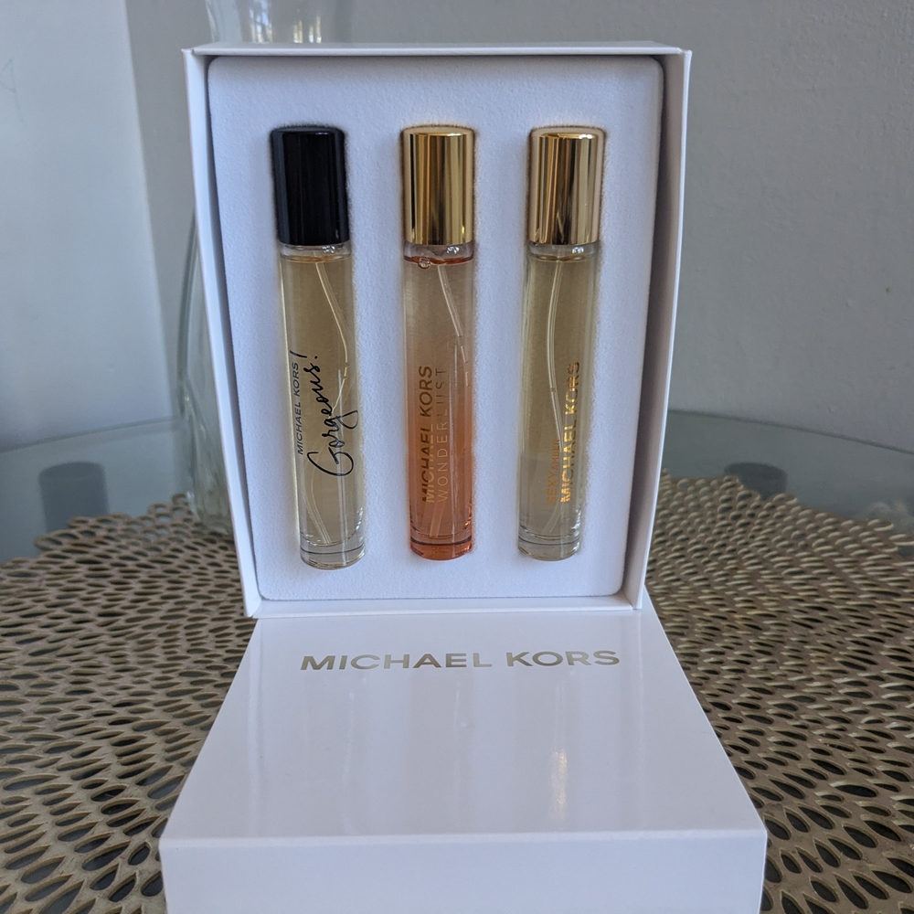 Michael Kors Fragrance Set - Black, Gold, Tan - Picture 3 of 3